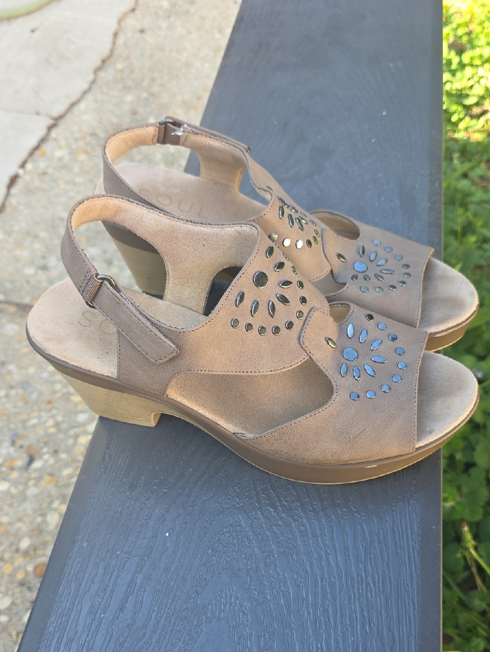 SOUL Naturalizer Taupe Suede Cutout Slingback Sandals